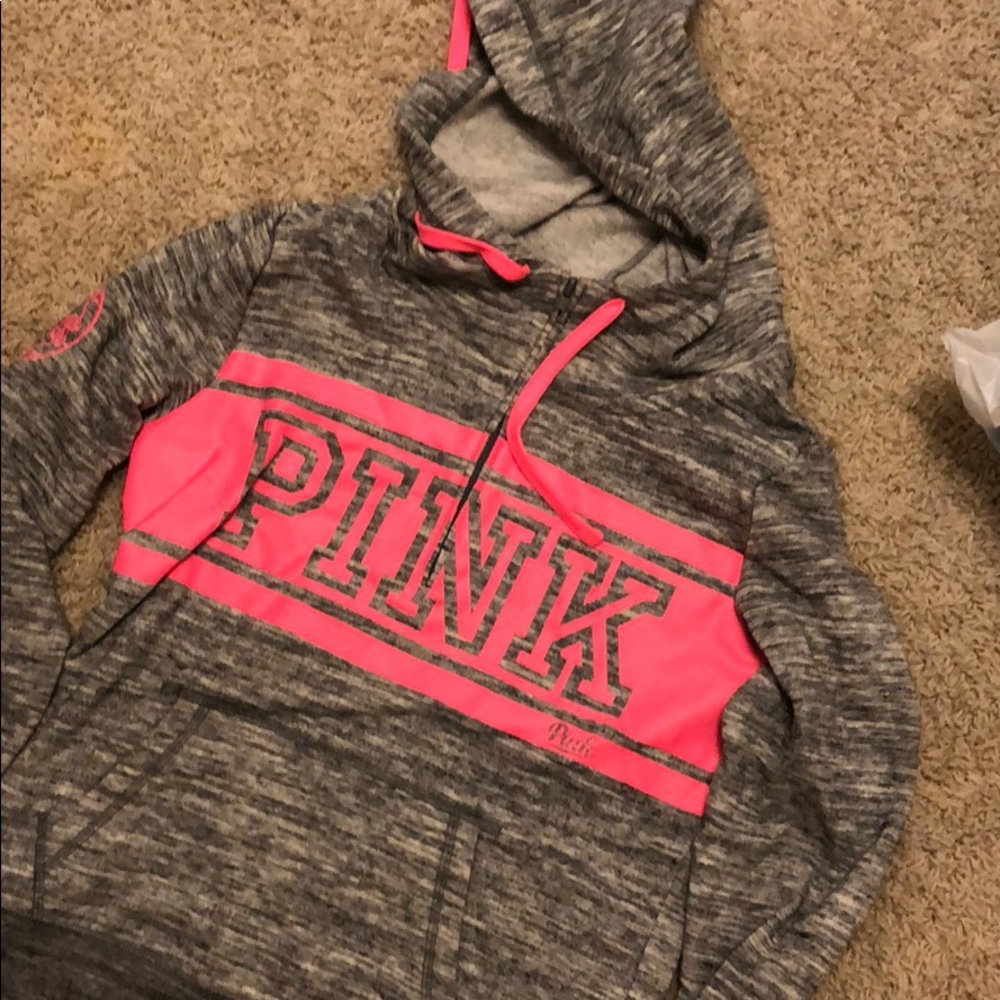 VS pink half zip pullover